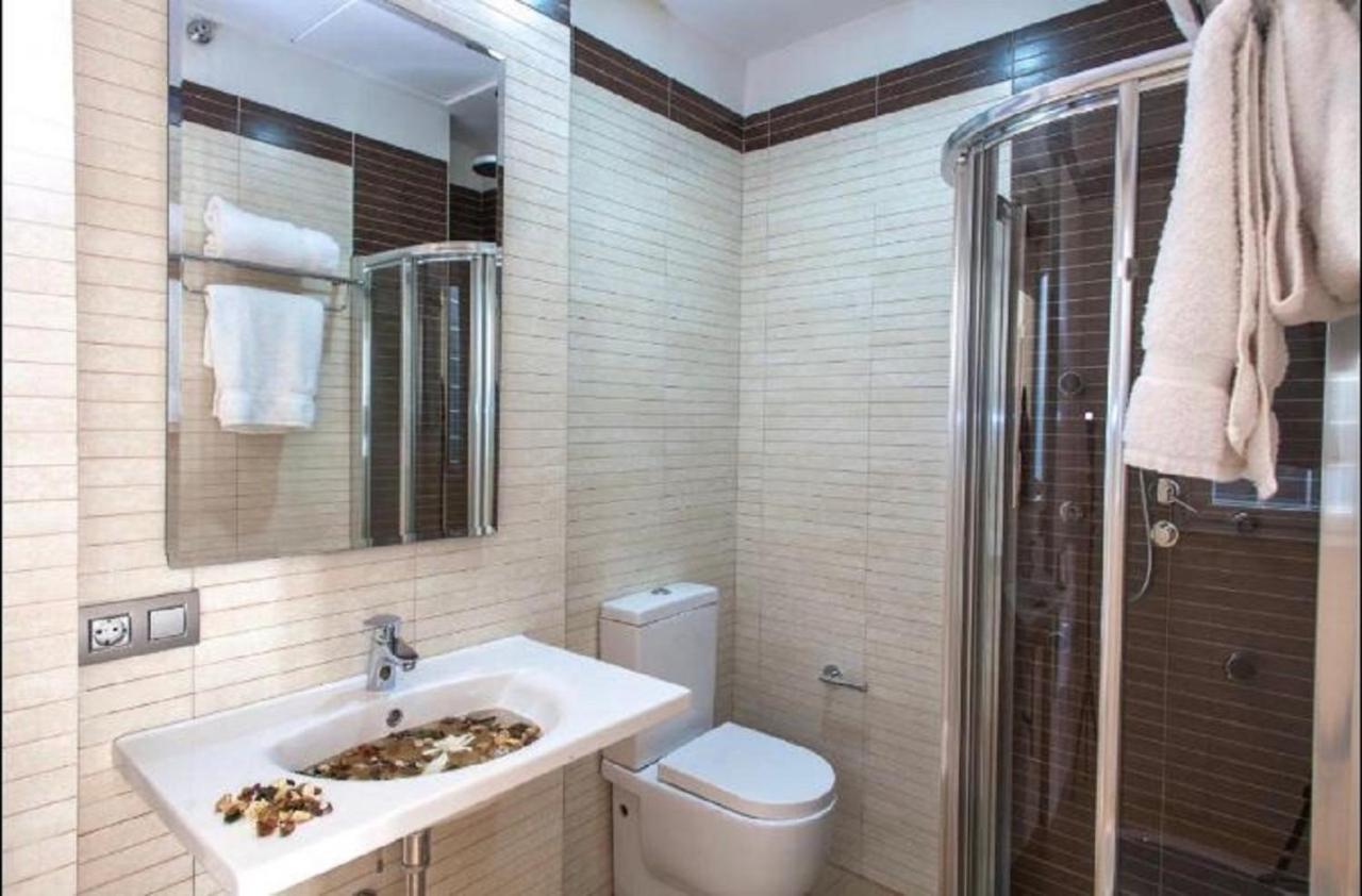 Apartamento Puerta Del Arenal - Kainga Homes Sevilla Exteriör bild