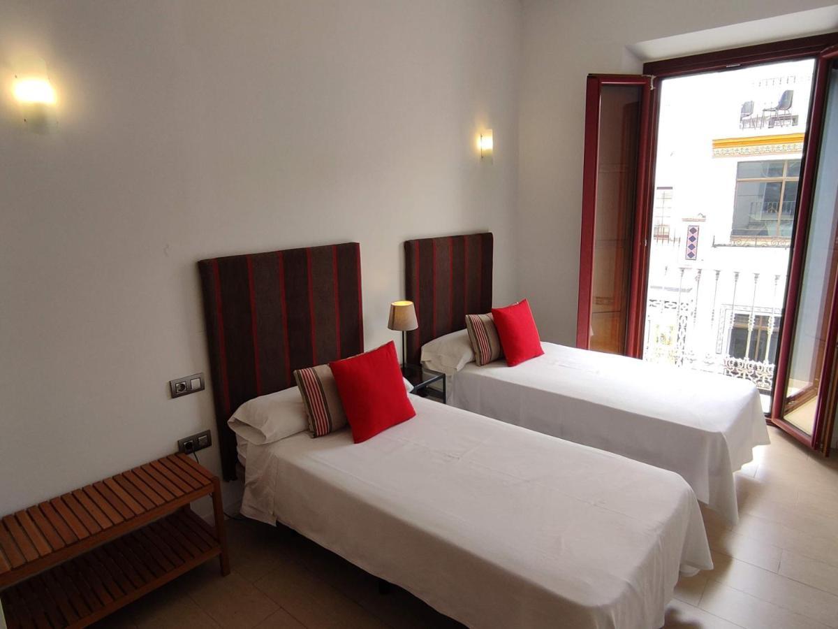 Apartamento Puerta Del Arenal - Kainga Homes Sevilla Exteriör bild